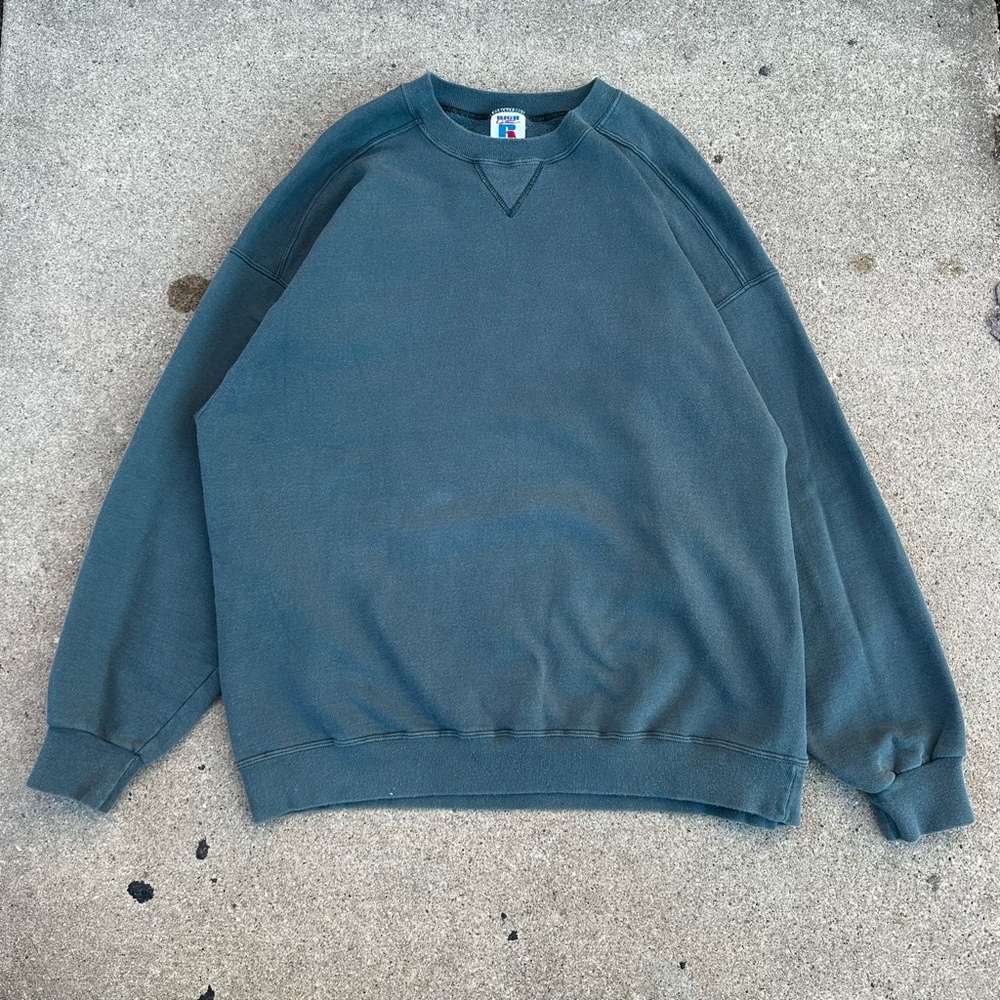 Vintage 90s Russell Athletic Blank Streetwear Crewneck Made in USA Sweatshirt XL
